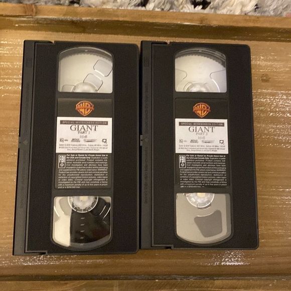 Elizabeth Taylor Rock Hudson James Dean GIANT Box set of 2 VHS Tapes - Picture 4 of 4